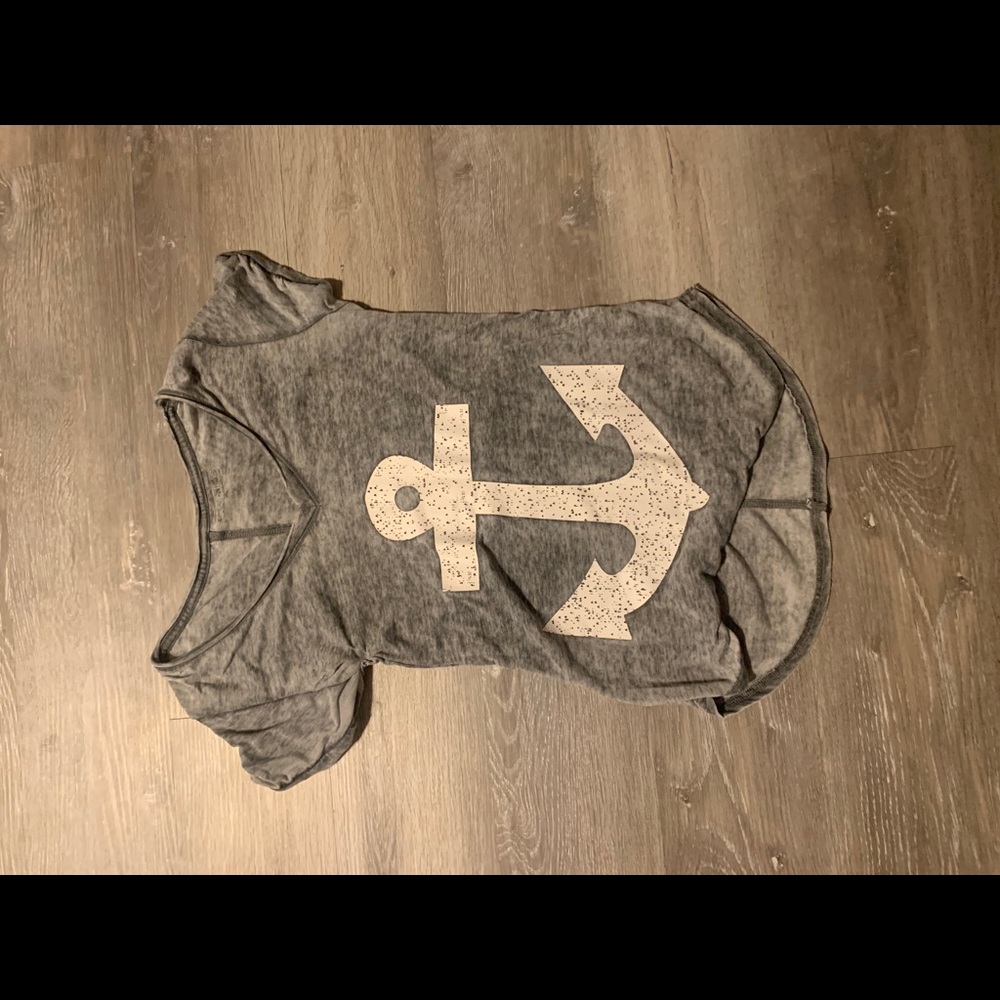 Shirts - Picture 5 of 6